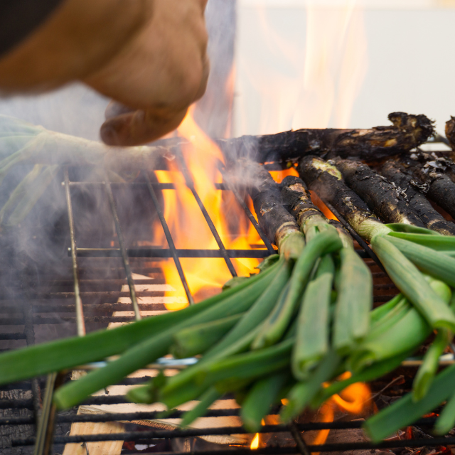 Calçotada: la tradición catalana que nunca pasará de moda