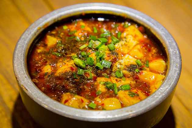Sopa de tofu, curry y lentejas