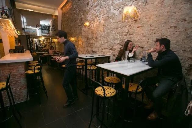 Vive una magnífica tarde de croquetas y cervezas en Cata by Catacroquet