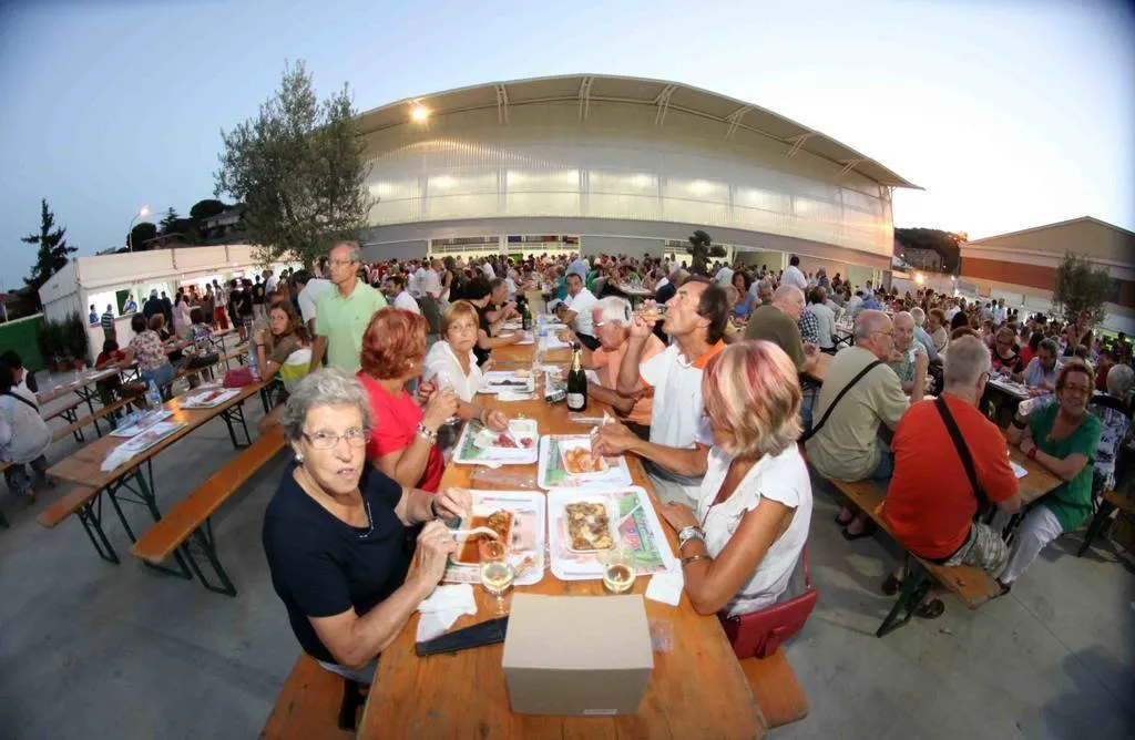 Degustaciones y música en vivo en la 31a Muestra Gastronómica de Cabrils