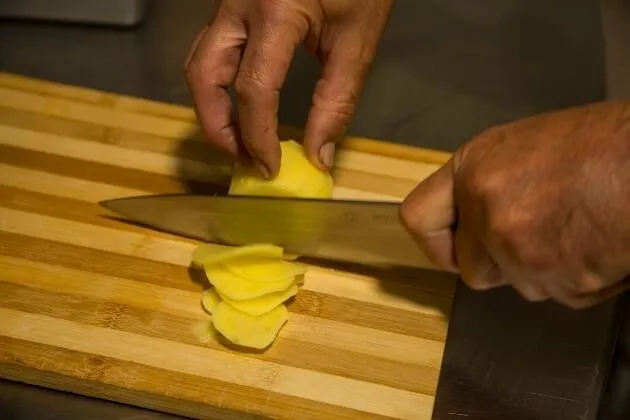 Patatas, trompetas y huevos camperos