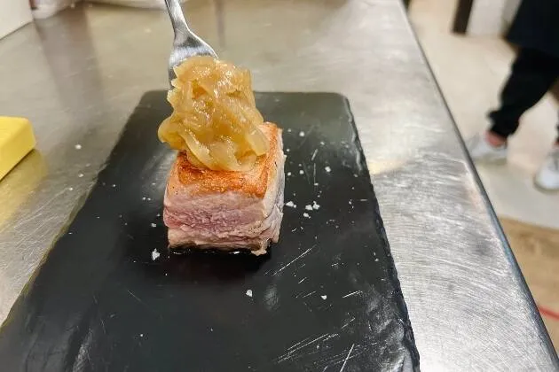 Pintxo de atún encebollado 