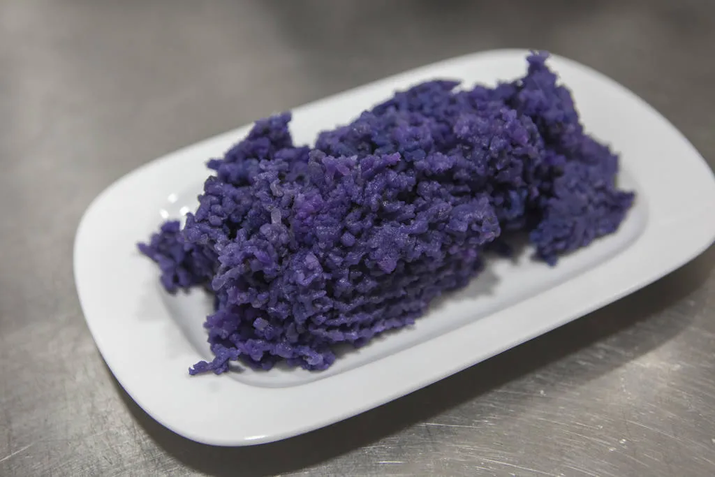 Entrecot de Bruneta del Pirineo con patata violeta alimonada