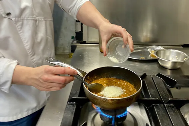 Arroz meloso de gamba rosada con mahonesa de azafrán