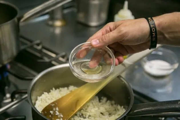 Arroz cremoso de boletus con jamón de pato