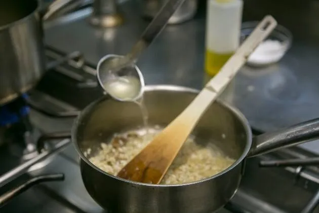 Arroz cremoso de boletus con jamón de pato