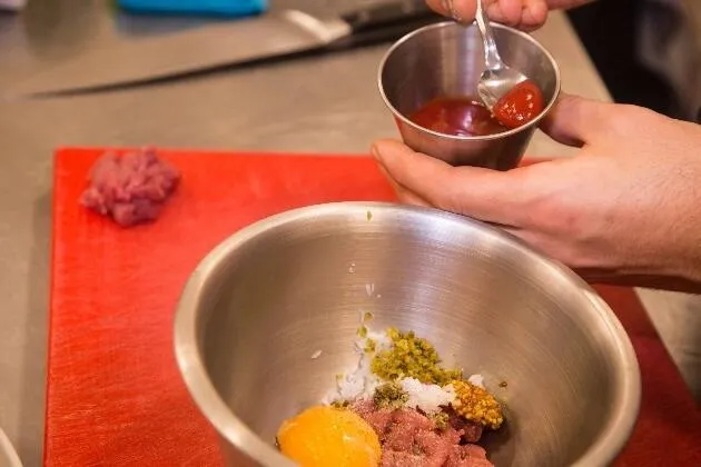 Steak tartar de solomillo de cerdo ibérico 