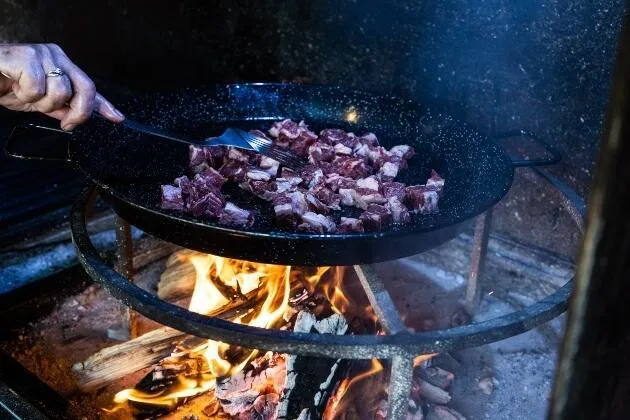 Arroz meloso con pluma ibérica, foie y trigueros