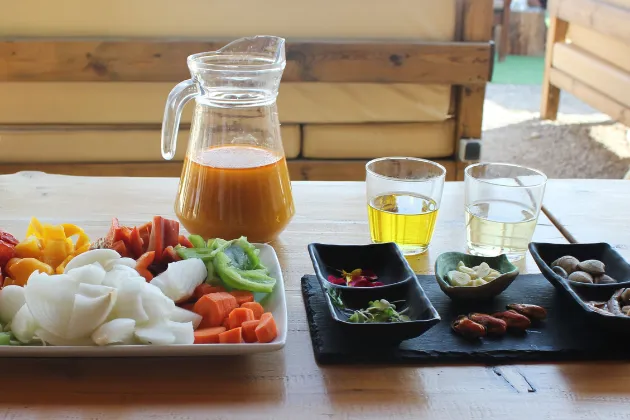 Crema de verduras con toques marinos de Mediacaña Merendero 