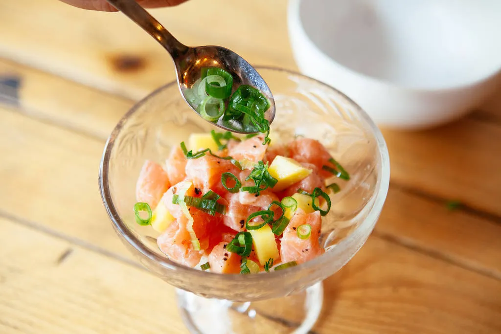 Ceviche de salmón thai