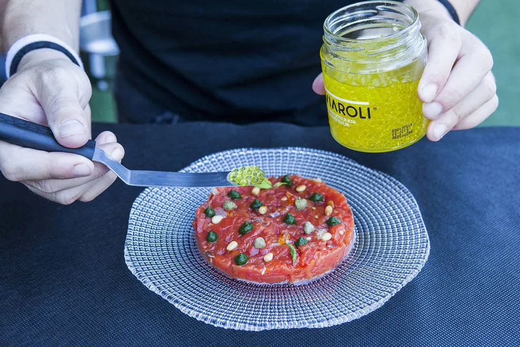 Tartar de tomate ahumado con queso Idiazabal y menta