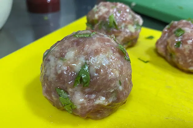 Albóndigas al pesto