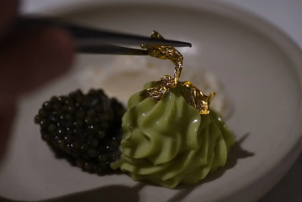 Aguacate, nata y caviar