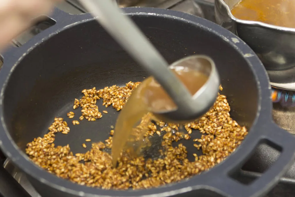 Arroz caldoso de calamar de potera, cigalas y mejillones