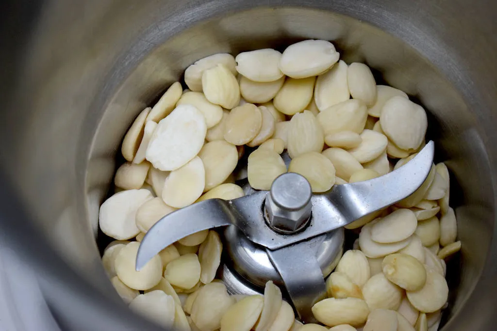 Caballa con ajoblanco de manzana