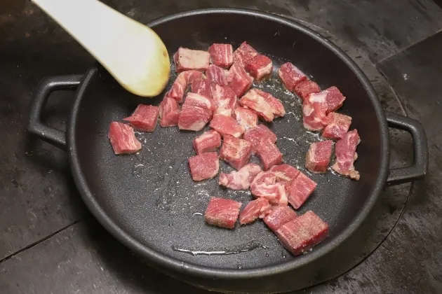 Arroz seco de cerdo ibérico a la brasa