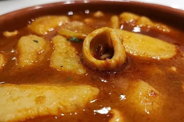 Marmitako de chipirón de Bar Egurre