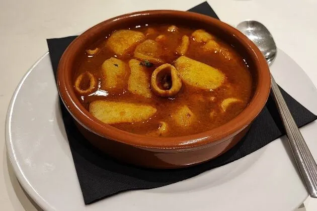 Marmitako de chipirón de Bar Egurre