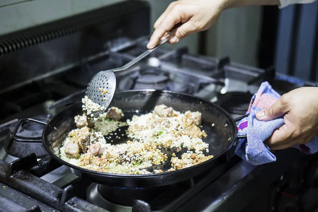 Arroz con butifarra de Calaf y espárragos trigueros