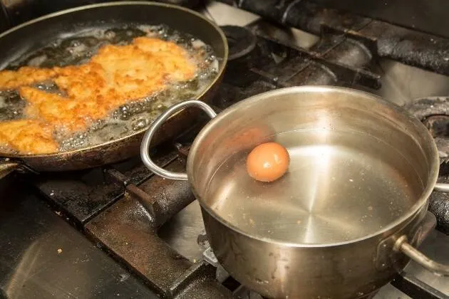 Escalope royal con trufa y huevo a baja temperatura