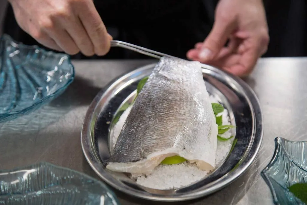 Dorada a la sal con cítricos