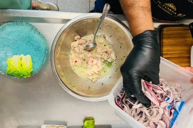 Ceviche peruano de Victoria10