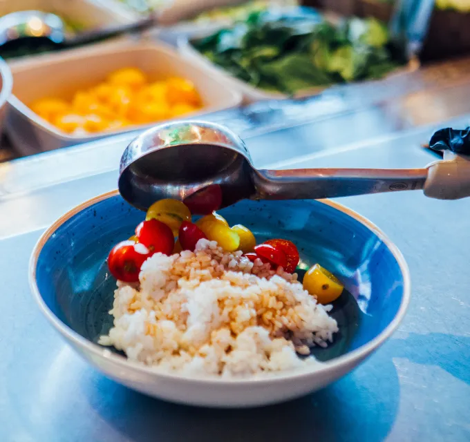 Poké de salmón del restaurante Oassis