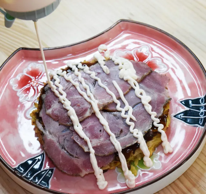 Okonomiyaki de lomo de Shiroi Tsuki