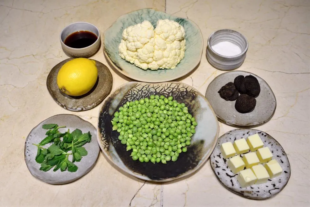 Receta de guisantes a la brasa con coliflor y trufa