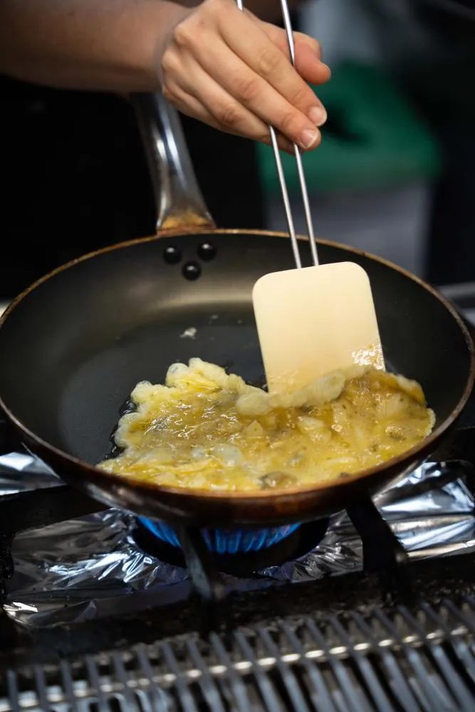 Tortilla guisada de bacalao con pil pil