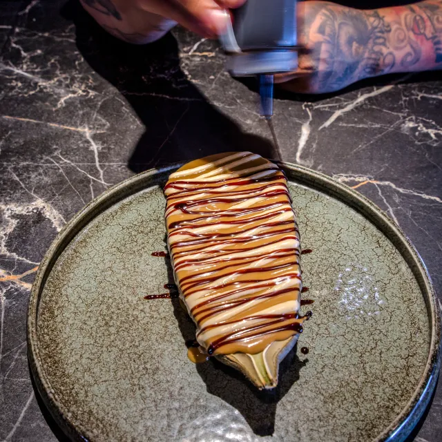 Berenjena asada al Kamado con miso