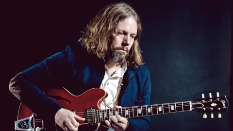 Rich Robinson, en La Sala 2 de Apolo de Barcelona