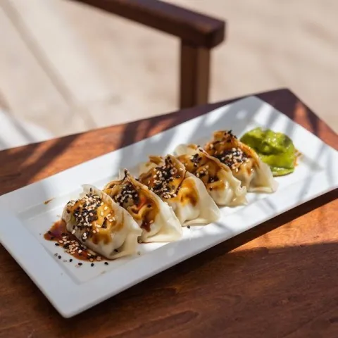 Gyoza de pollo y verduras