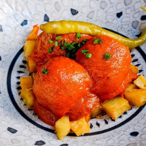 Albóndigas en tomate atunero