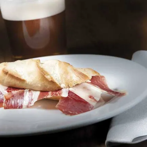 Pulga de jamón ibérico