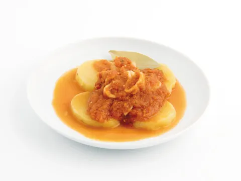 Calamares en salsa con patata