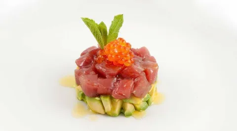 Tartar de atún con aguacate