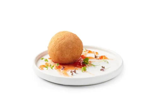 Arancini con confitura de tomate