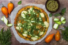 Déjate sorprender con esta deliciosa pizza de masa de coliflor, ¿te atreves?