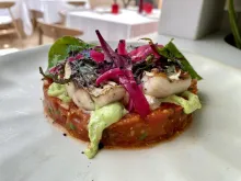 Tartar de tomate con caballa