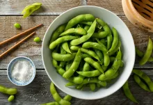 Edamame y wakame, los snacks japoneses que están arrasando por sus propiedades saludables