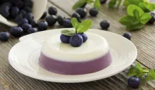 Panna cotta, un postre tradicional, delicioso y fácil