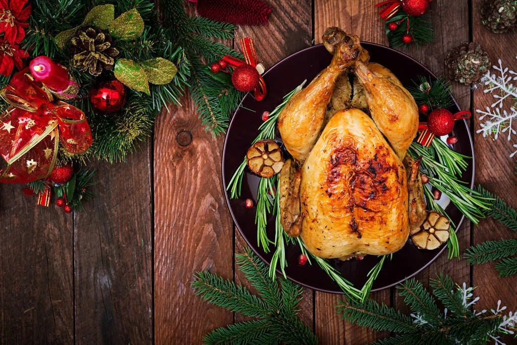 Aves en la cocina de Navidad