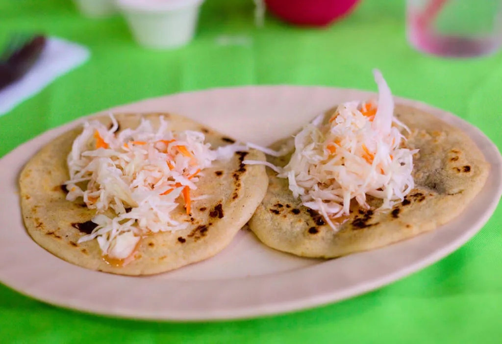 Pupusa, la tortilla centroamericana de moda