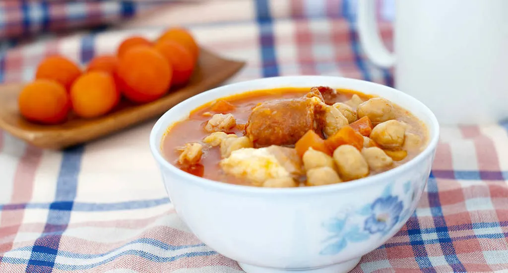 Cocido madrileño: un plato único para los meses fríos