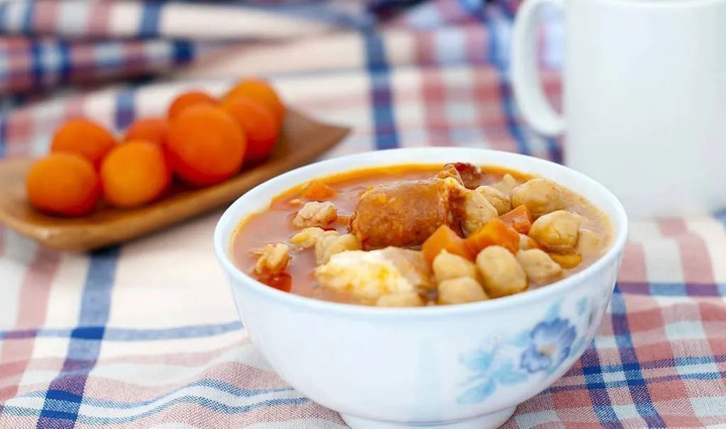 Cocidos, potajes y caldos: un sorbo de felicidad