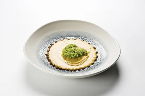 Ravioli de mar y crema de cigalas