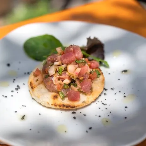 Arepa con atún rojo 