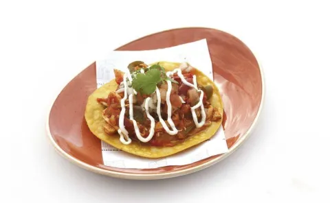 Tostada de tinga