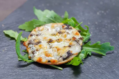 Mini pizza tartufata